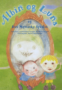 To barn, en gutt og en jente, som har leppe-kjeve- og ganesplate, står foran et stort speil.